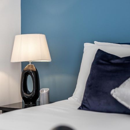 Cosy 4-Bedroom Apartment Next To Borough ลอนดอน ภายนอก รูปภาพ