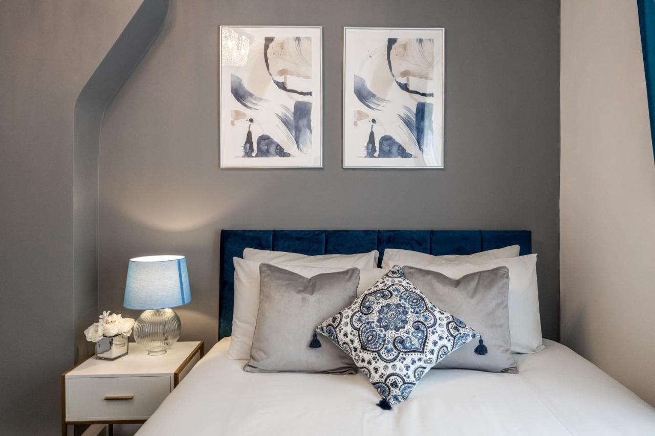 Cosy 4-Bedroom Apartment Next To Borough ลอนดอน ภายนอก รูปภาพ