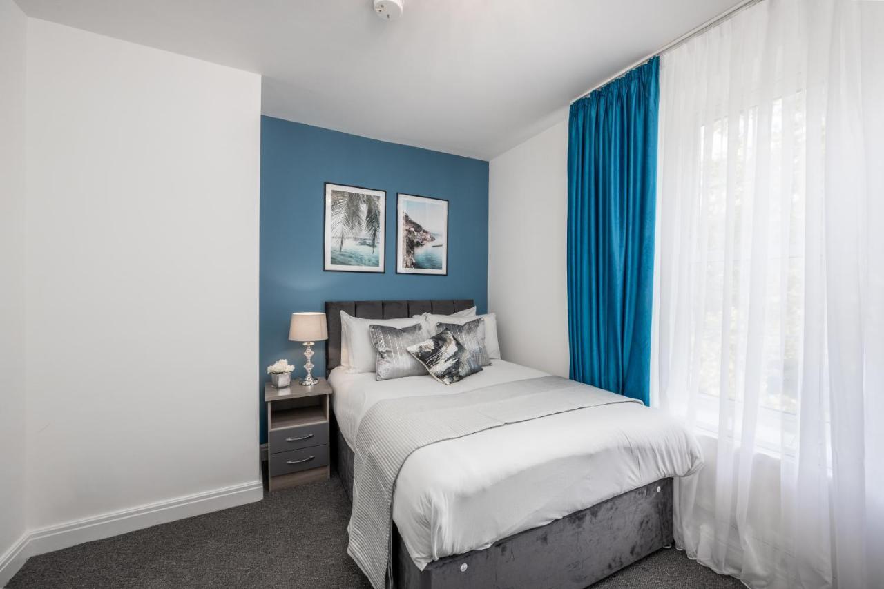 Cosy 4-Bedroom Apartment Next To Borough ลอนดอน ภายนอก รูปภาพ